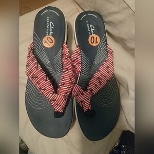 Clarks Flip Flops